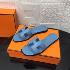 Hermes Slippers